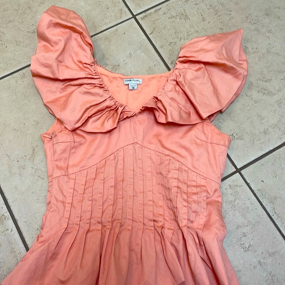 A orange blouse really cute runs small! Can pair with jeans/ jean shorts!!!